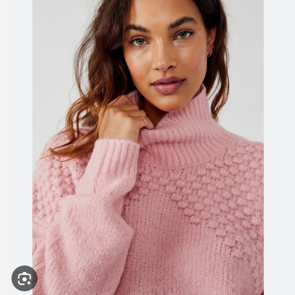 Free People Bradley Turtleneck - Picture 2 of 8